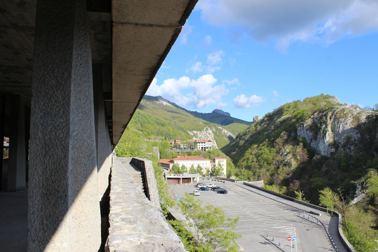 Arantzazu Aterpetxea Hostel Oñate Kültér fotó